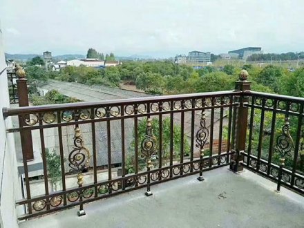 陽臺欄桿用什么材質好？
